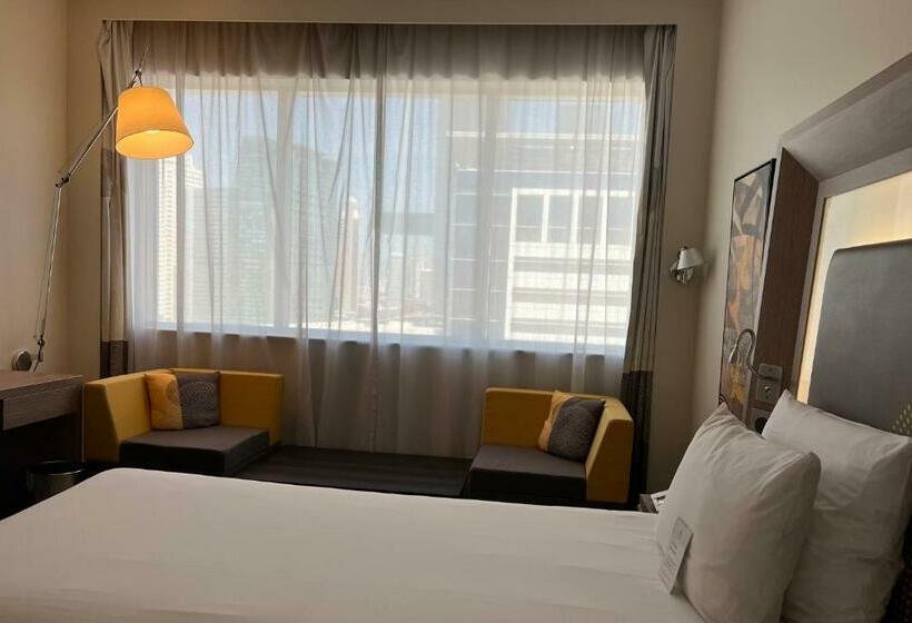 Номер Superior, Novotel World Trade Centre Dubai