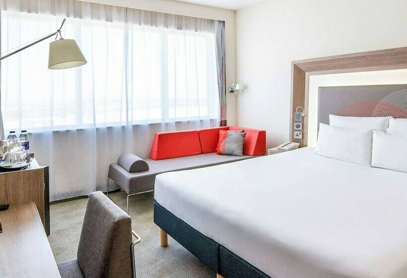 Номер Superior, Novotel World Trade Centre Dubai