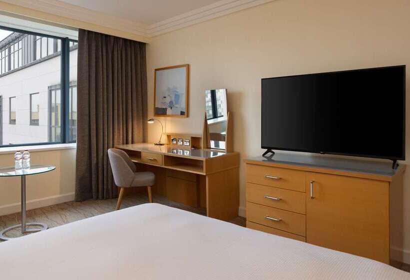 Номер Deluxe, Hilton London Paddington