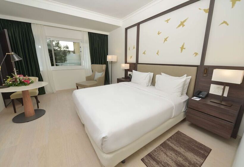 سوییت, Hilton Nicosia