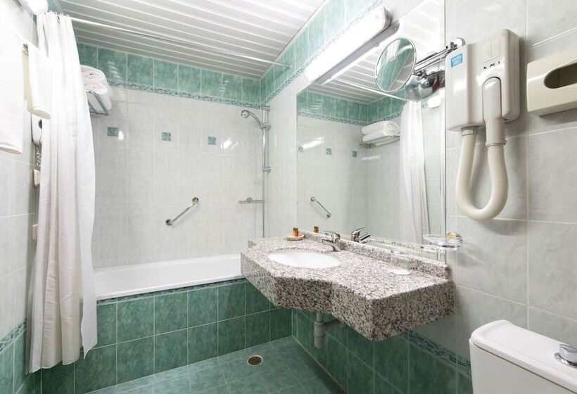 Люкс, Downtown   Top Location In The Heart Of Sofia City