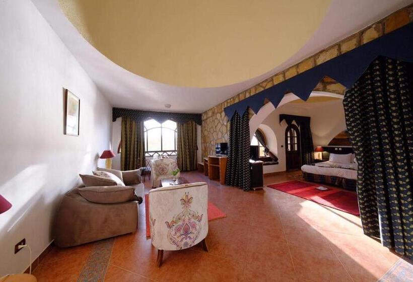 سوئیت پرزیدنت, Seti Abu Simbel Lake Resort