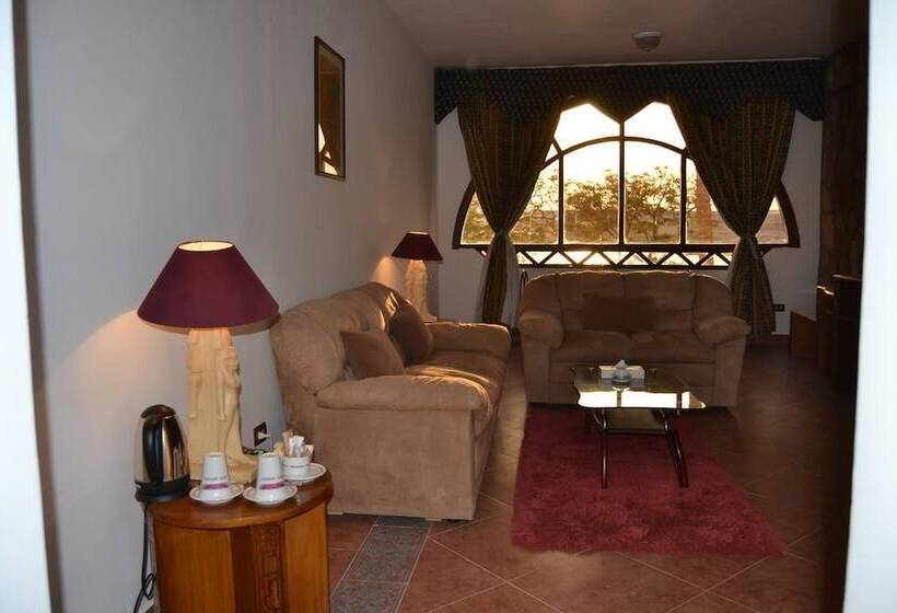 סוויטה אקזקיוטיב, Seti Abu Simbel Lake Resort