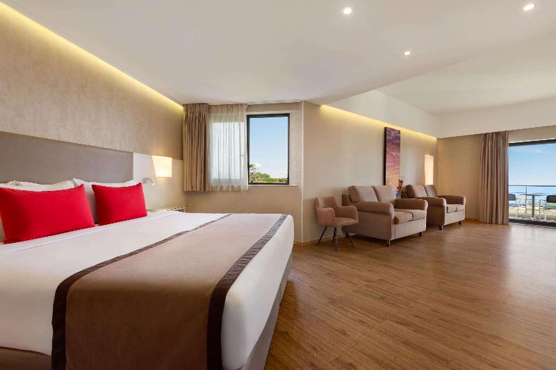 اتاق استاندارد چهار تخته, Spring City Resort