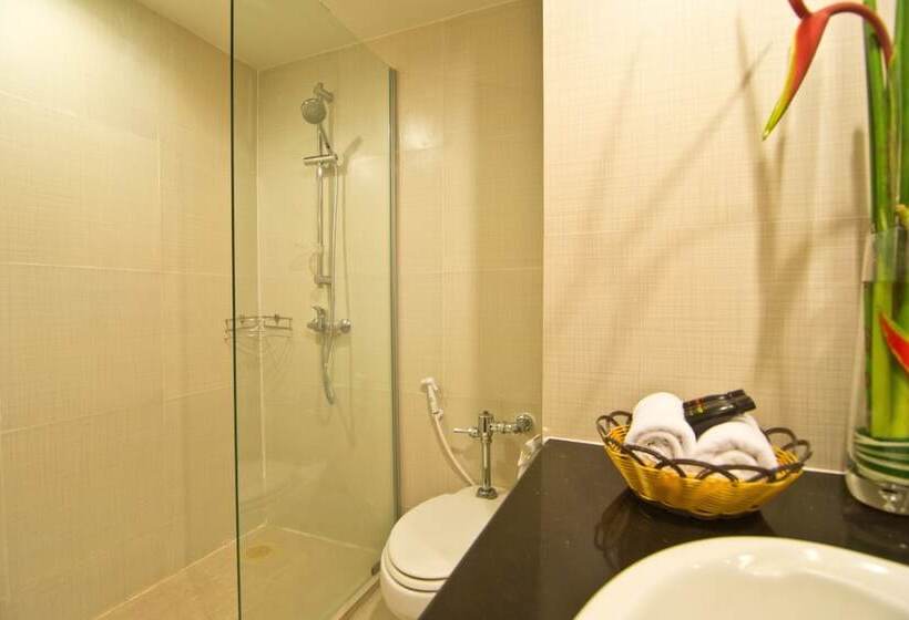 수피리어 룸 풀장 전망, The Green Park Resort