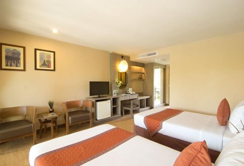 Номер Superior Вид на Бассейн, The Green Park Resort