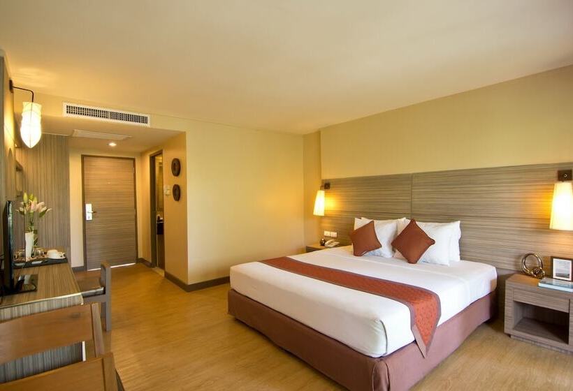 Номер Superior Вид на Бассейн, The Green Park Resort