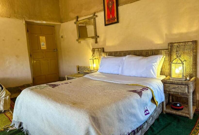 اتاق استاندارد چهار تخته, Kasbah Baha Baha