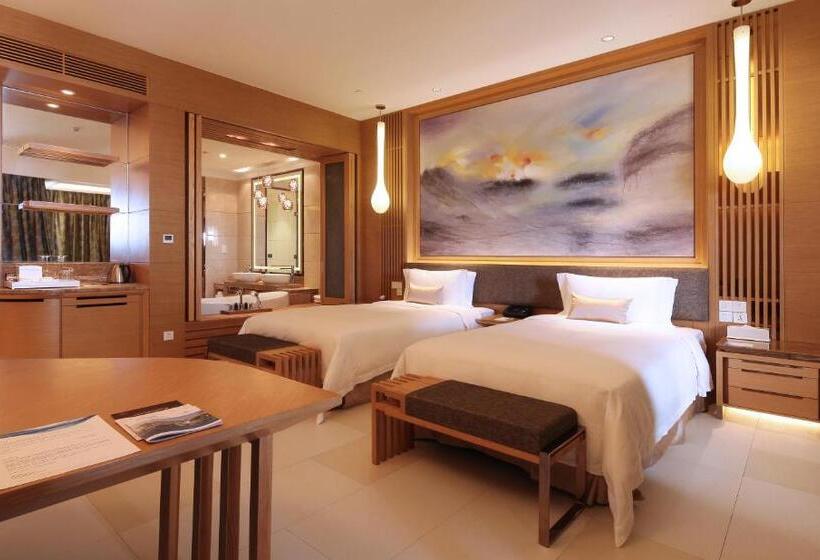اتاق لوکس با چشم‌انداز دریا, Huidong Regal Palace Resort