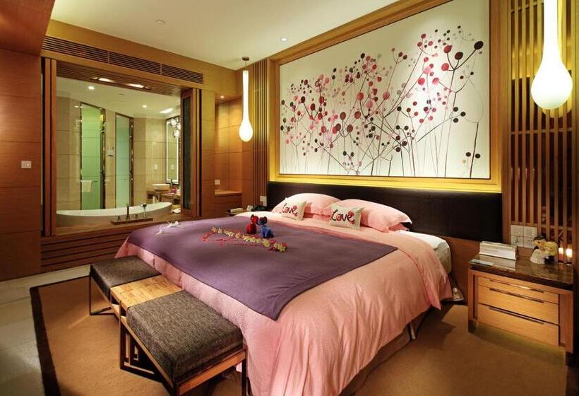 اتاق پرمیوم, Huidong Regal Palace Resort