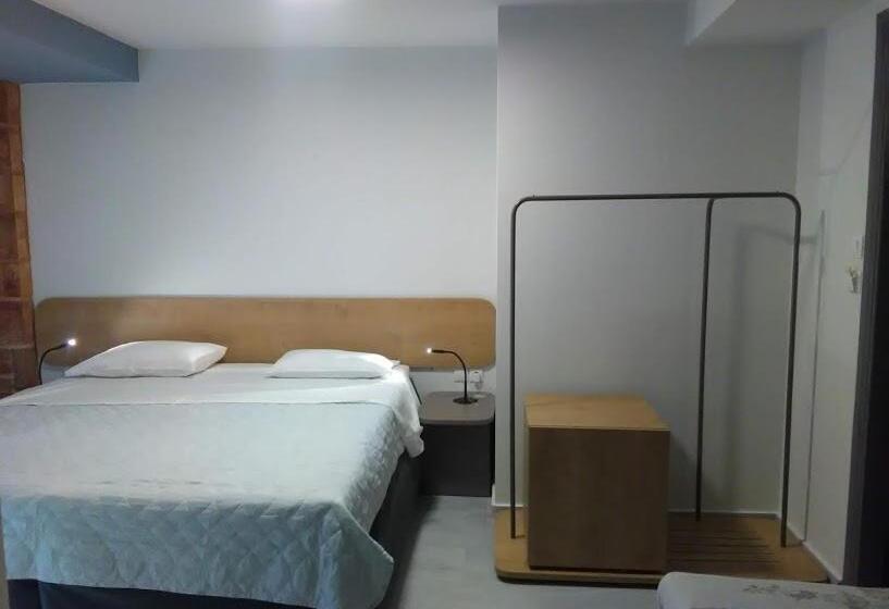 스탠다드 트리플 룸, Chios City Inn