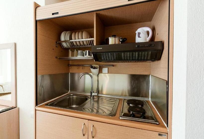 Студио Стандарт с Балконом, Stefanidis Apartments