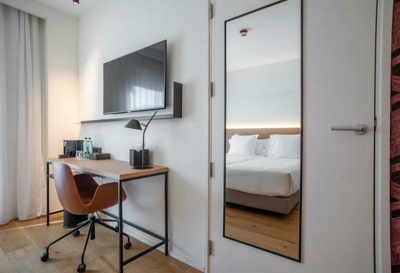 Номер Стандарт Смежный, Paxton Barcelona