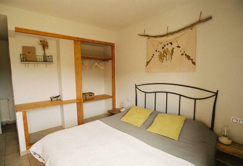 Номер Стандарт с Террасой, Hostal De L Aigua