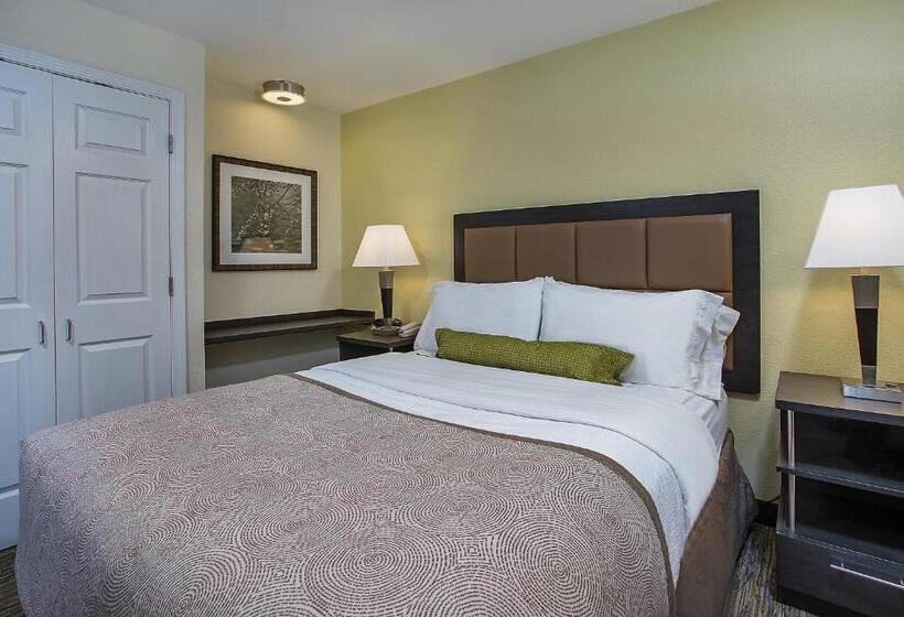 适合残疾人使用的标准间, Candlewood Suites Louisville Airport By Ihg