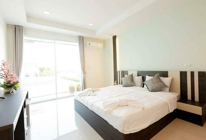 Büyük boy yataklı Standart Stüdyo, Gracetown Hotel Hua Hin