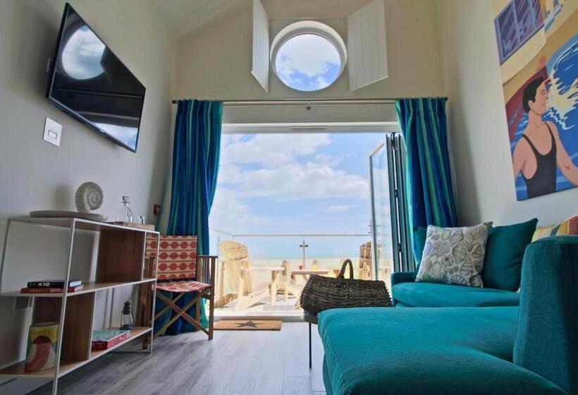 Люкс Кровать Кинг, Beach Hut Suites