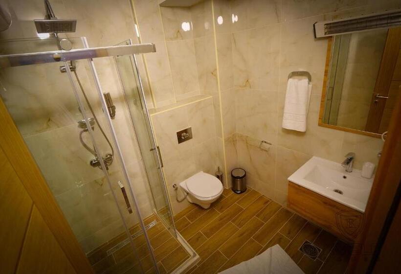 اتاق لوکس سه تخته, Motel Kvele