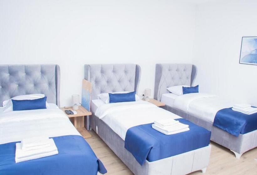 اتاق لوکس سه تخته, Motel Kvele