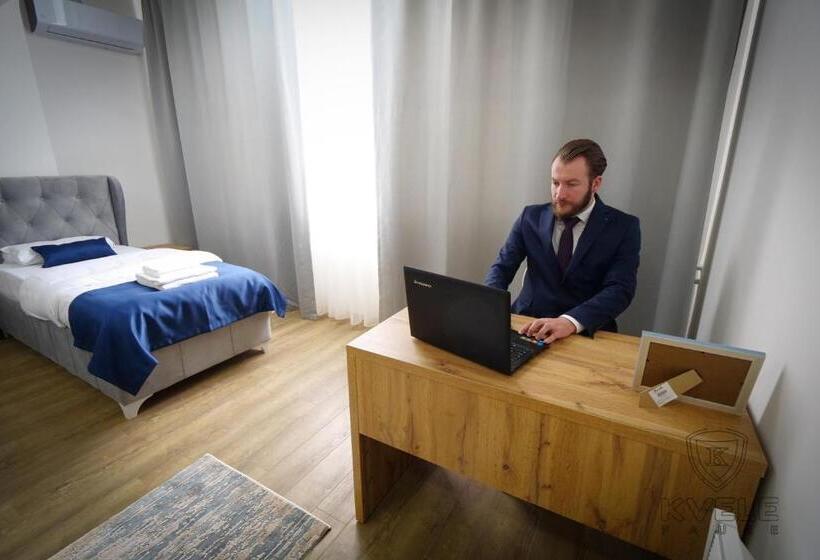 اتاق لوکس چهار تخته, Motel Kvele