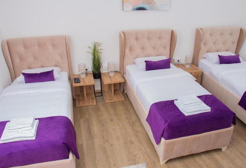 اتاق سوپریور سه تخته, Motel Kvele