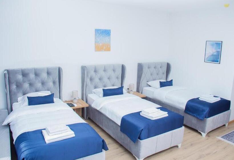 اتاق لوکس سه تخته, Motel Kvele