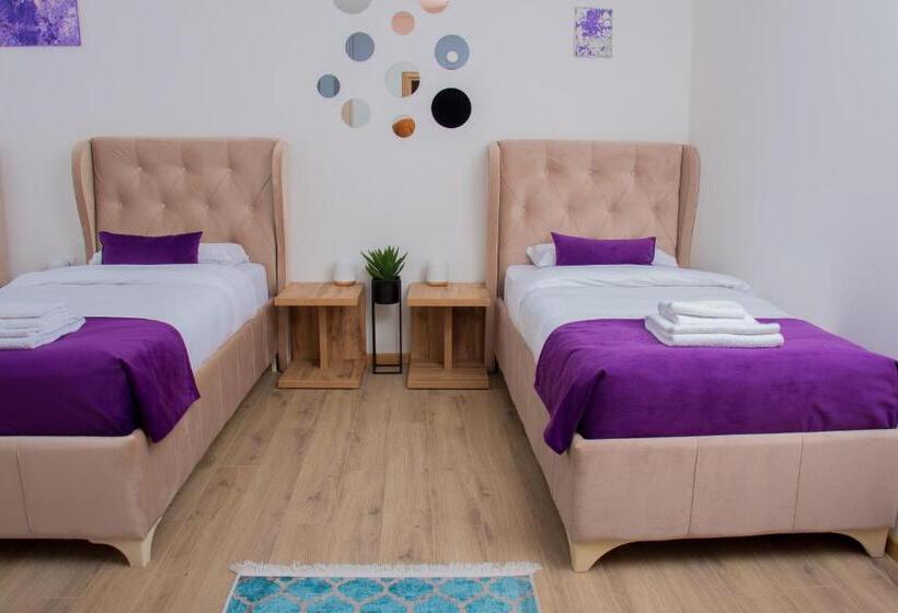 اتاق لوکس سه تخته, Motel Kvele