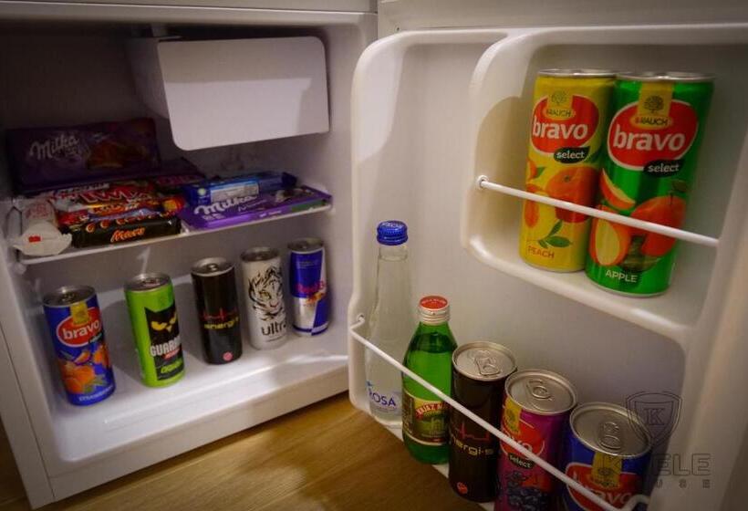 اتاق سوپریور سه تخته, Motel Kvele