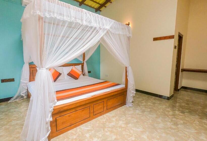 Номер Стандарт Вид на Бассейн, Terrace Garden Ayurveda Resort