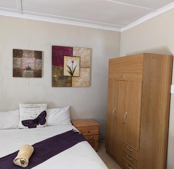 Family Suite, Palms Lodge