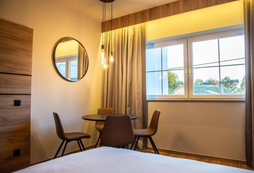 Люкс Кровать Кинг, Mercure Han Sur Lesse