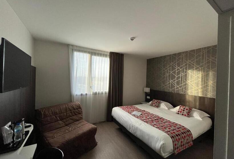 اتاق سوپریور سه تخته, Brit Hotel Ploermel   Hotel De L Hippodrome
