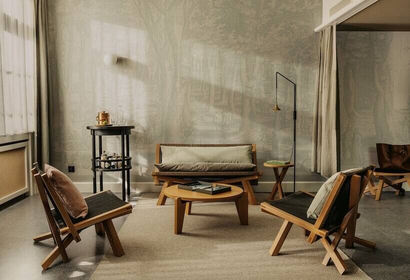 Полулюкс, Boutique & Design Hotel Volkshaus Basel