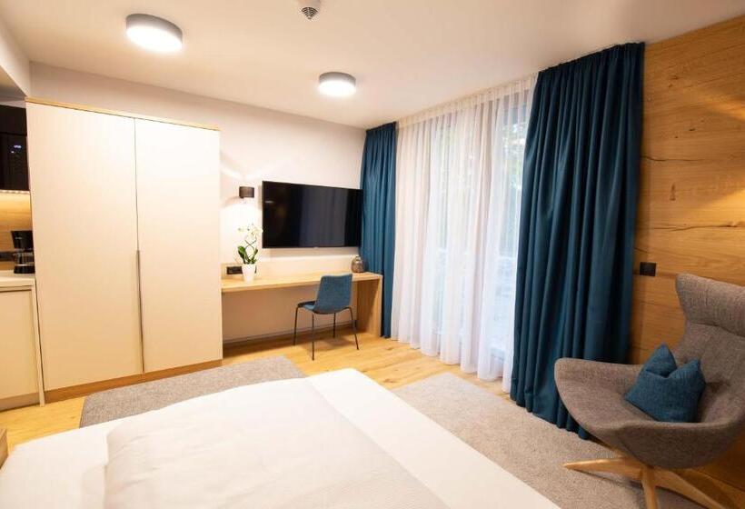 Студия Стандарт, Leo Apartments Miesbach