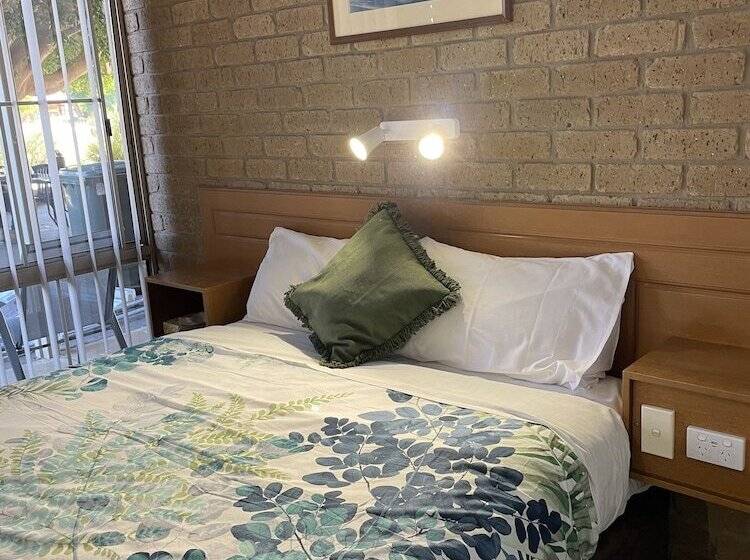 Номер Стандарт, Darling Junction Motor Inn