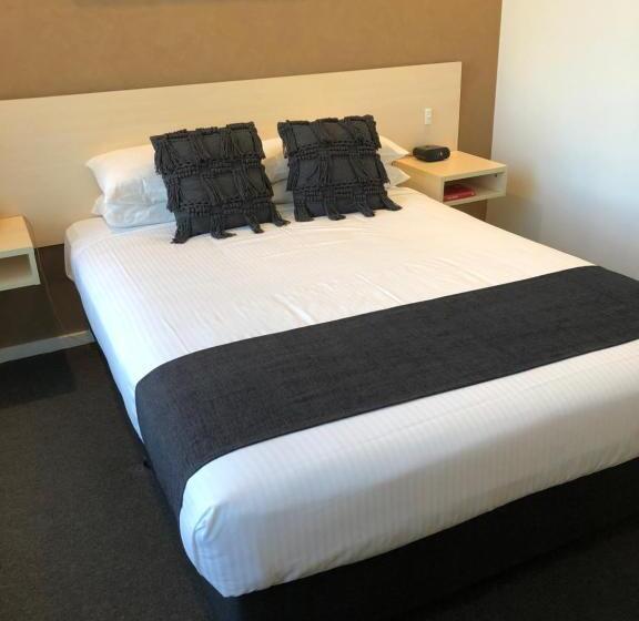 디럭스 룸, Adelaide Airport Motel