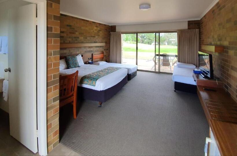 스탠다드 트리플 룸, Shepparton Golf Motel