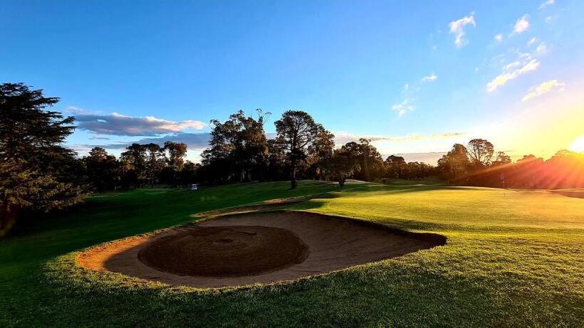 4인용 스탠다드 룸, Shepparton Golf Motel