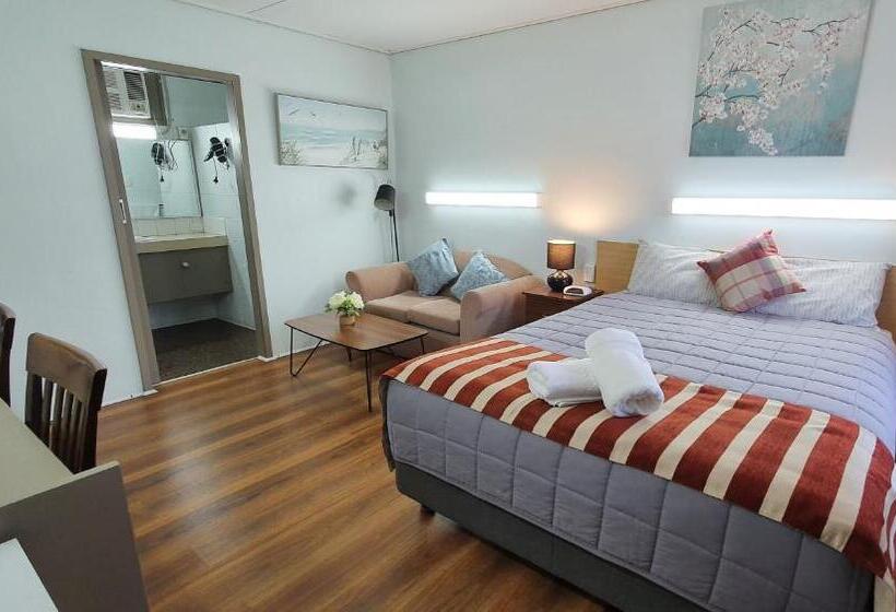 디럭스 룸, Morwell Parkside Motel