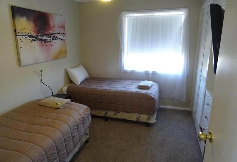 شقة 3 غرف, Centrepoint Motel