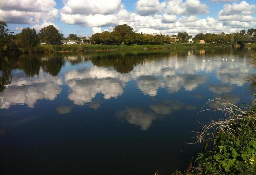 Апартаменты 2 Спальни, City Centre Motel Kempsey