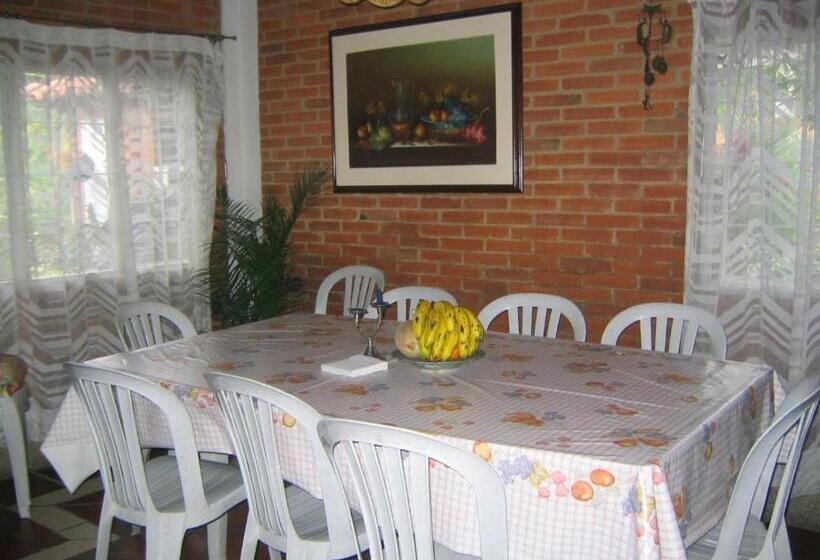 ４ベッドルームハウス, Finca El Ensueño