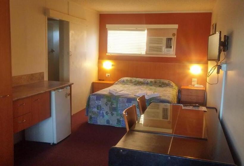 Family Connecting Room, Motel Monaco