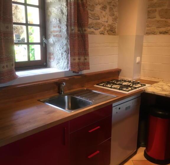 带2个卧室的套房, Chambres D'hôtes La Bastide Des Trémières