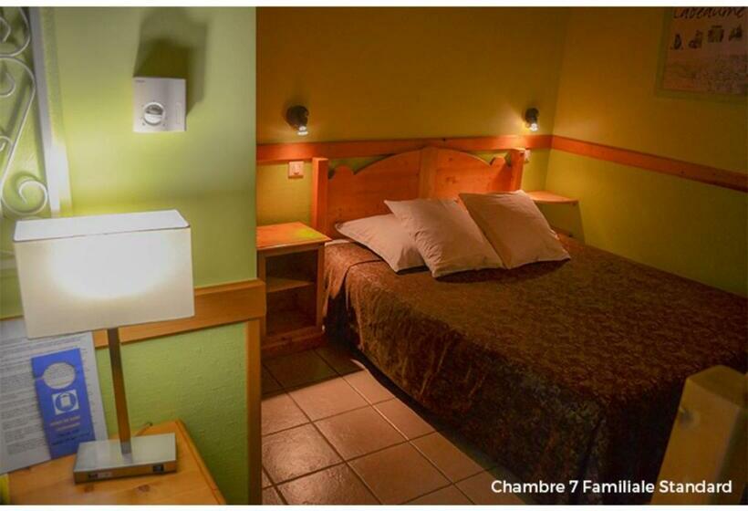 Четырехместный Номер Стандарт, Hôtel La Garenne
