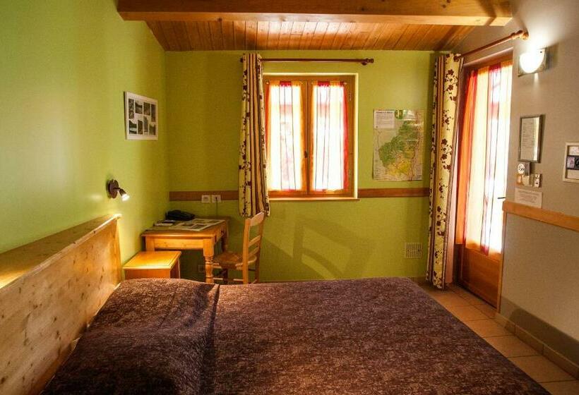 Номер Стандарт, Hôtel La Garenne