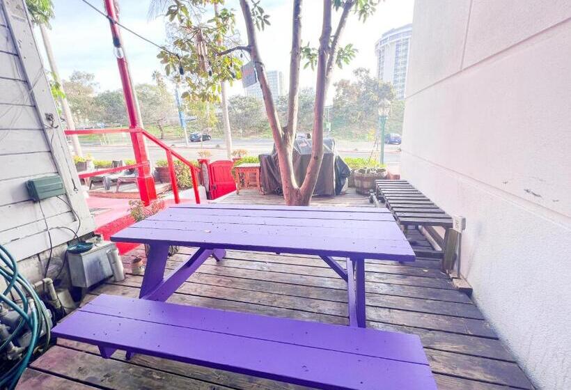 חדר אקונומי, International Travelers House Downtown San Diego  Adults Only