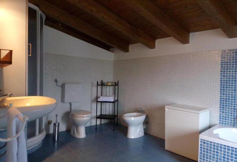 Четырехместный Номер Стандарт, B&b Rocca Di Bajedo