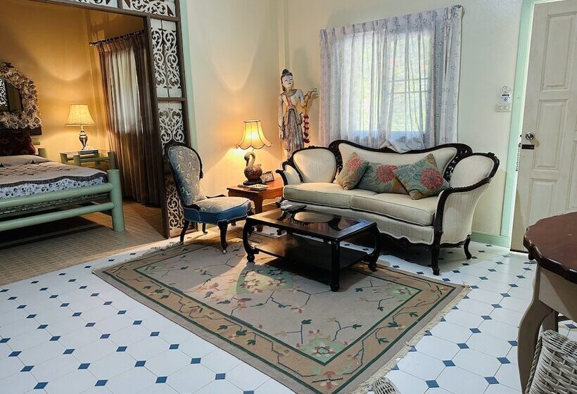 اتاق سوپریور, Mairood Resort