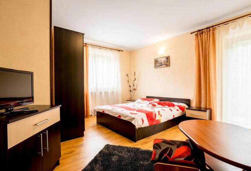 Номер Стандарт Трехместный, Vila Nico